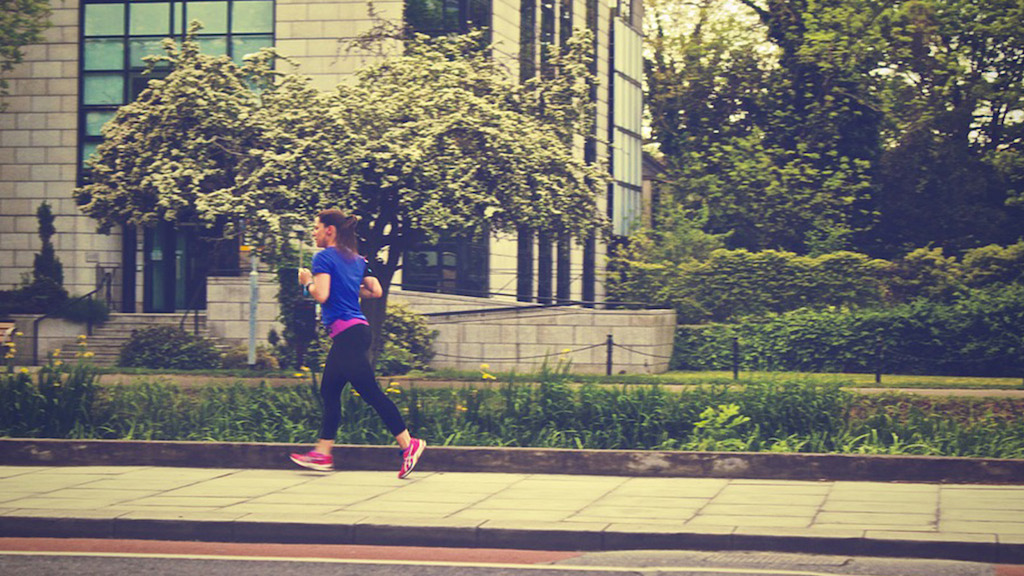 Correre, meglio farlo la mattina o la sera?