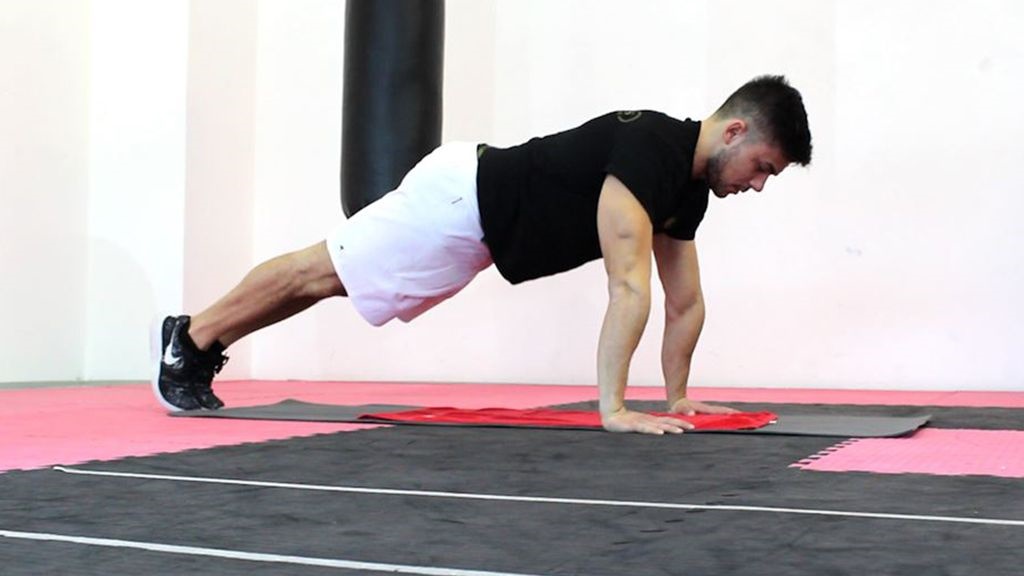 Fitness, i benefici dei piegamenti