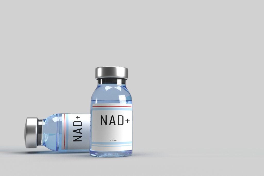Due flaconi di NAD, usato per il trattamento anti-age per endovena.