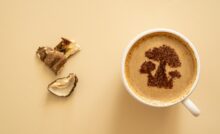 Caffè ai funghi dentro una tazzina