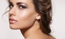 Ragazza con make-up luminoso