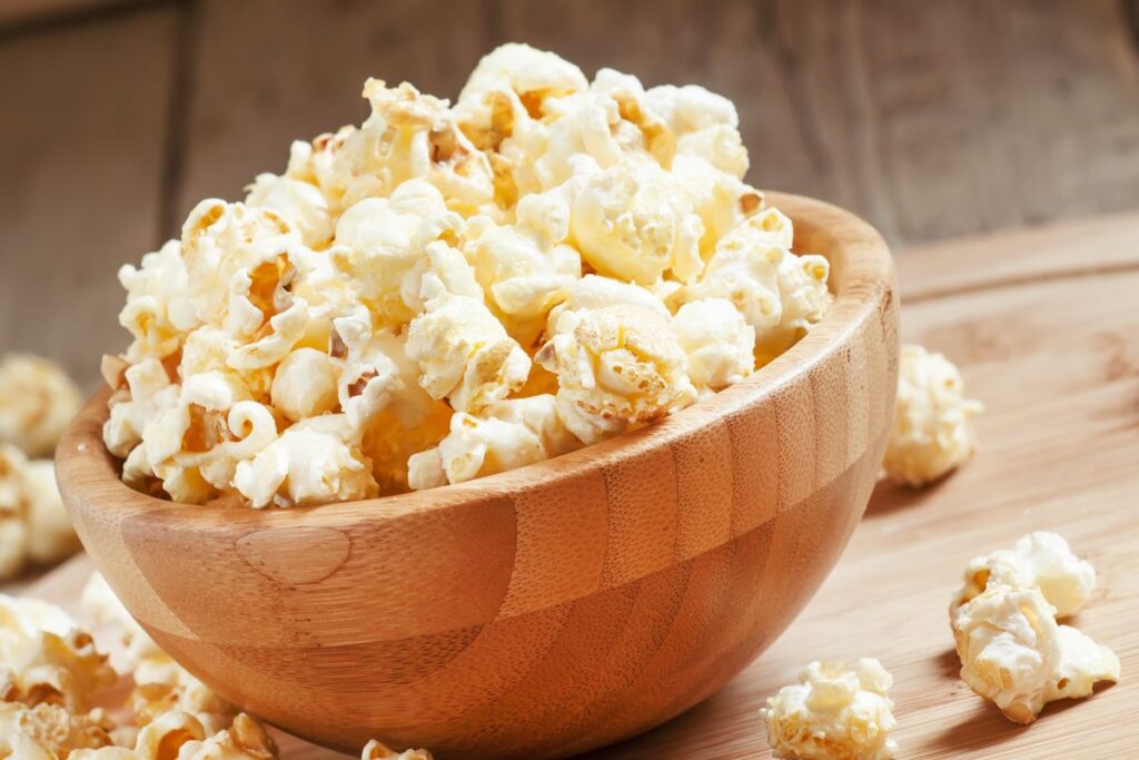 Popcorn serviti in una ciotola