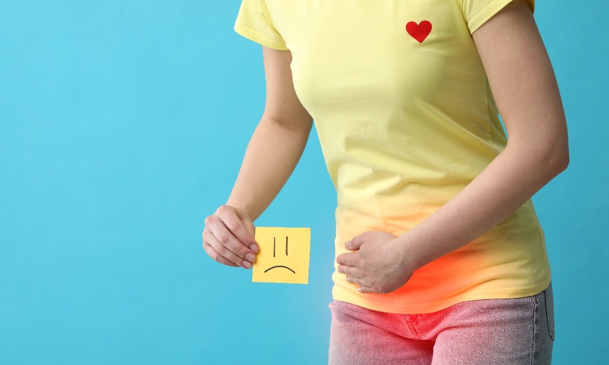 Donna con sintomi di infezione alle vie urinarie